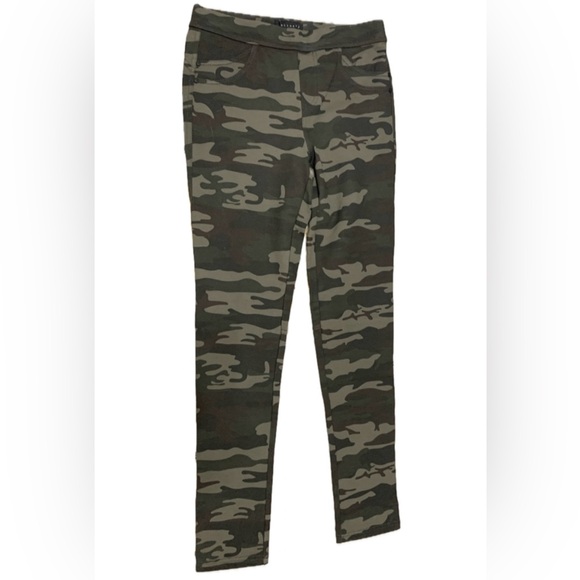 NWT SANCTUARY || Anthropologie Runway Printed Camo Grease Leggings S - Picture 2 of 10